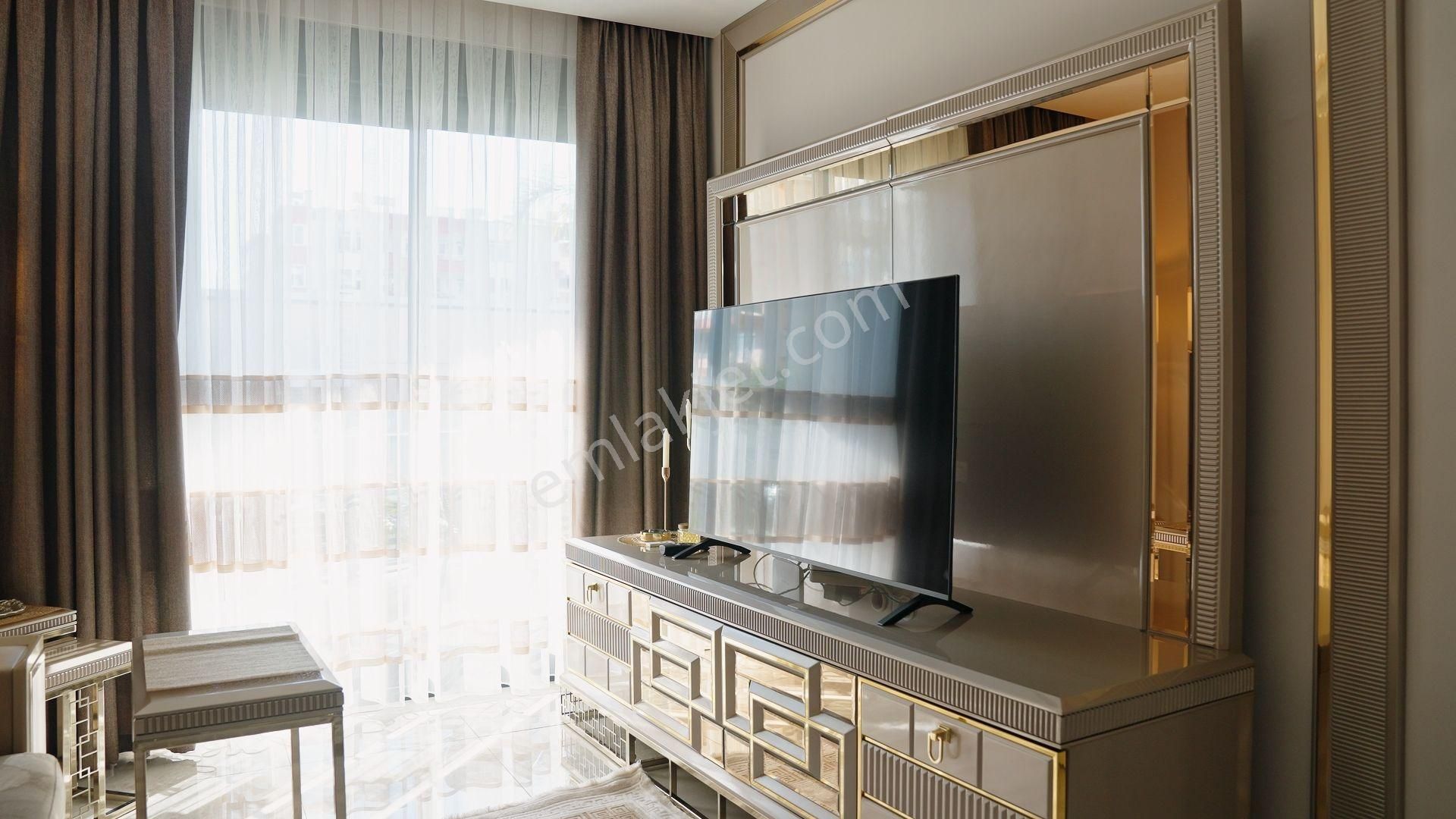 Alanyanın Merkezinde Denize 100 M Mesafede Lüx Daire - Görsel 4