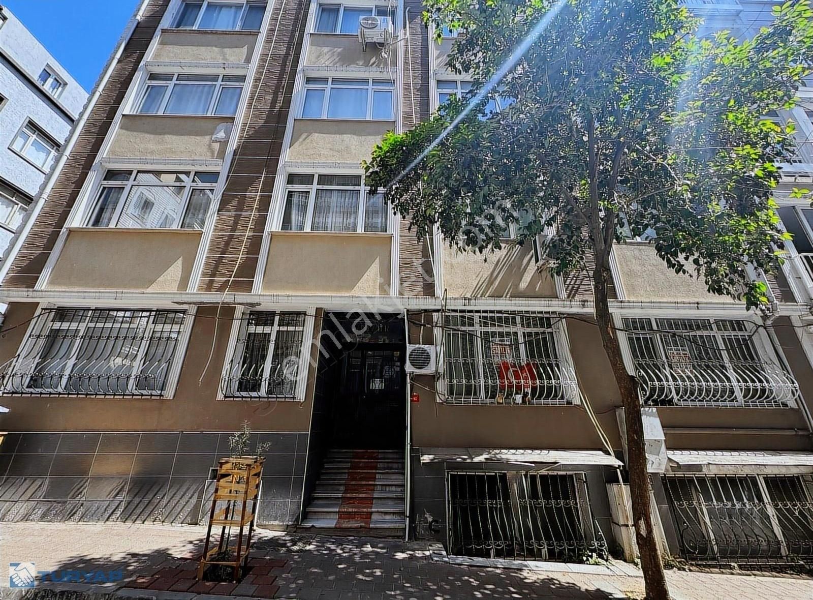 Fatih Vatan Caddesi Vergi Dairesi Arkasında Satılık 2+1 Daire