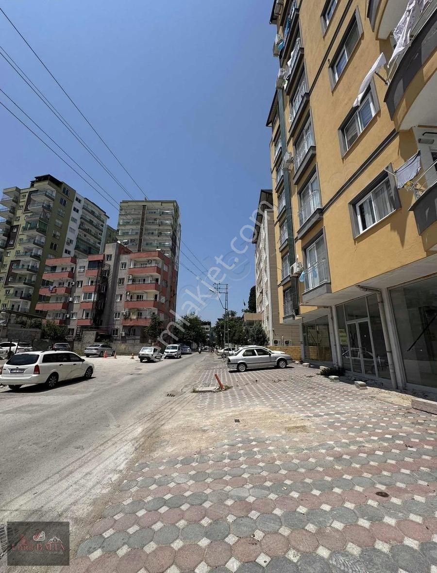 Umut Balta Gayrımenkul'den Burhaniye Mah. 160 M2 Dükkan