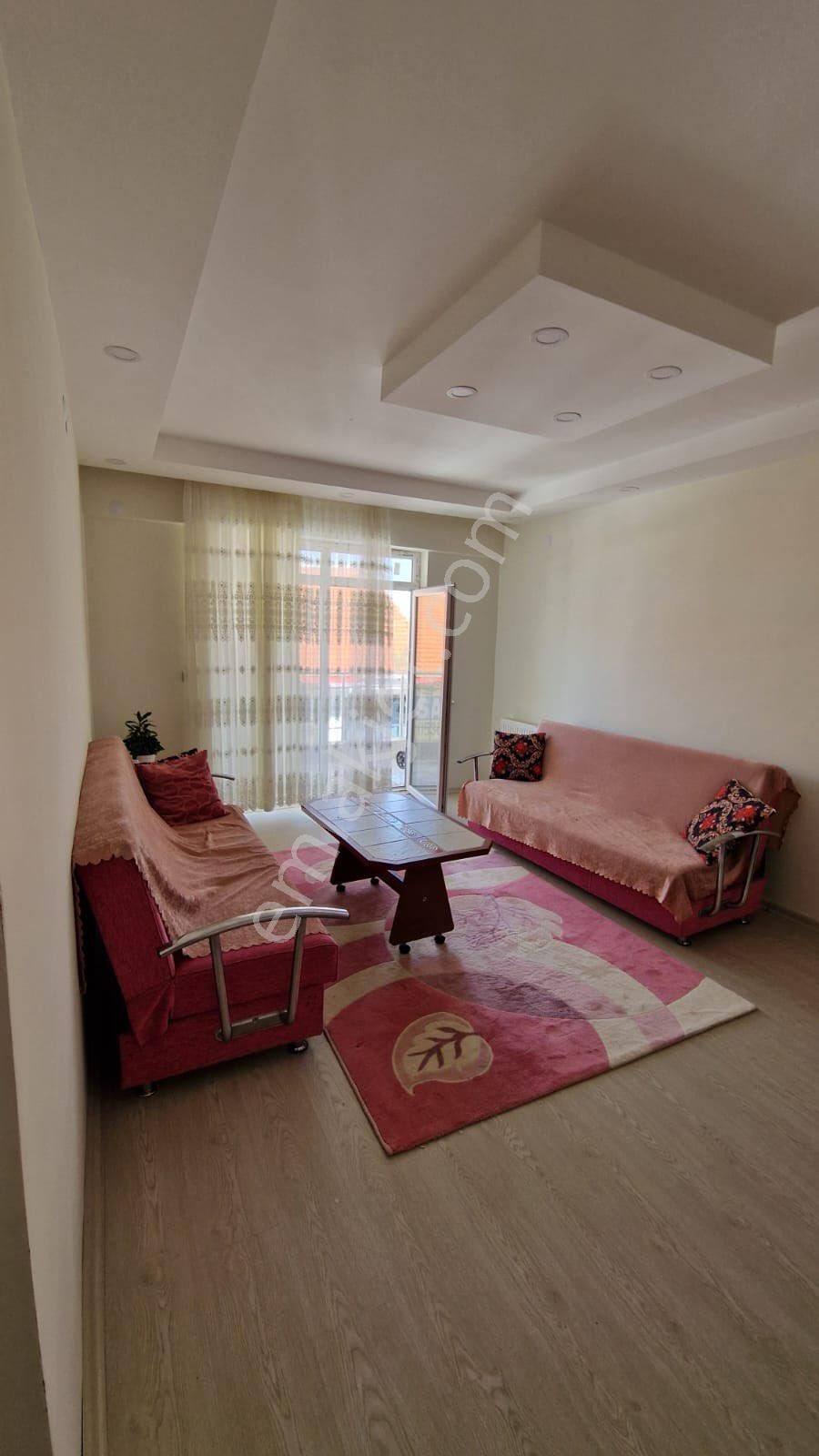 Özgür Denizli"den İncili Mah.asansörlü Satılık 1+1 Apart