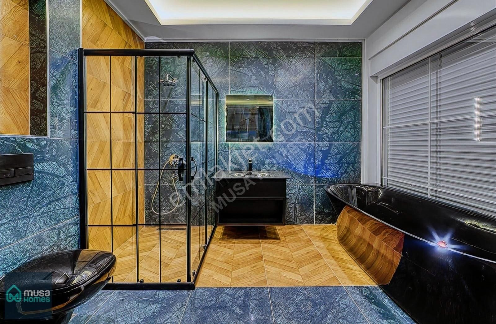 Alanya / Tepe | Modern Zarafette Triplex Villa - Görsel 13