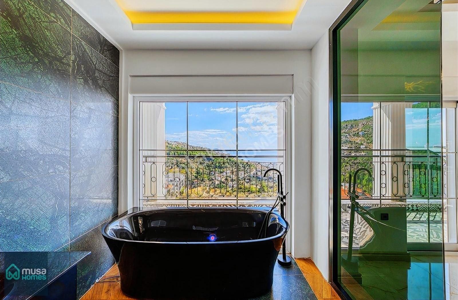 Alanya / Tepe | Modern Zarafette Triplex Villa - Görsel 10