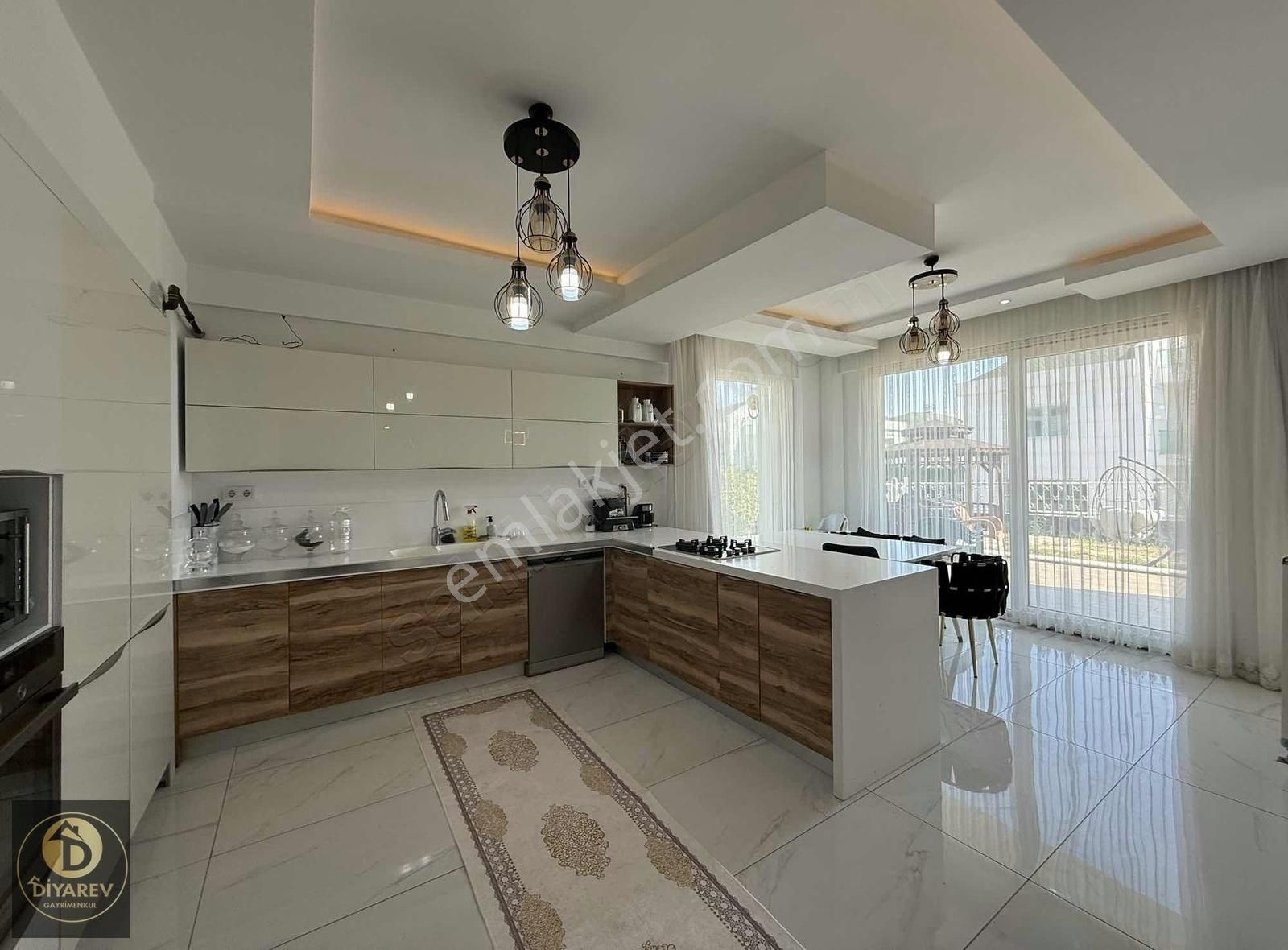 Satılık Ferah Triplex Villa