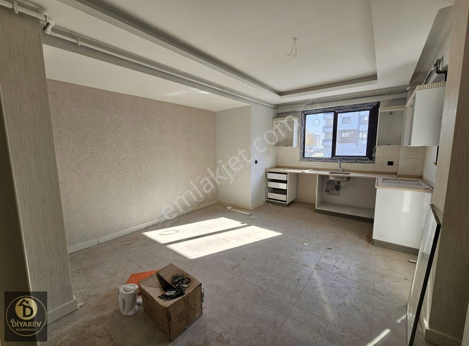 Yılmazoğulları Sitesinde Satılık 1+1 Amerikan Mutfaklı Daire