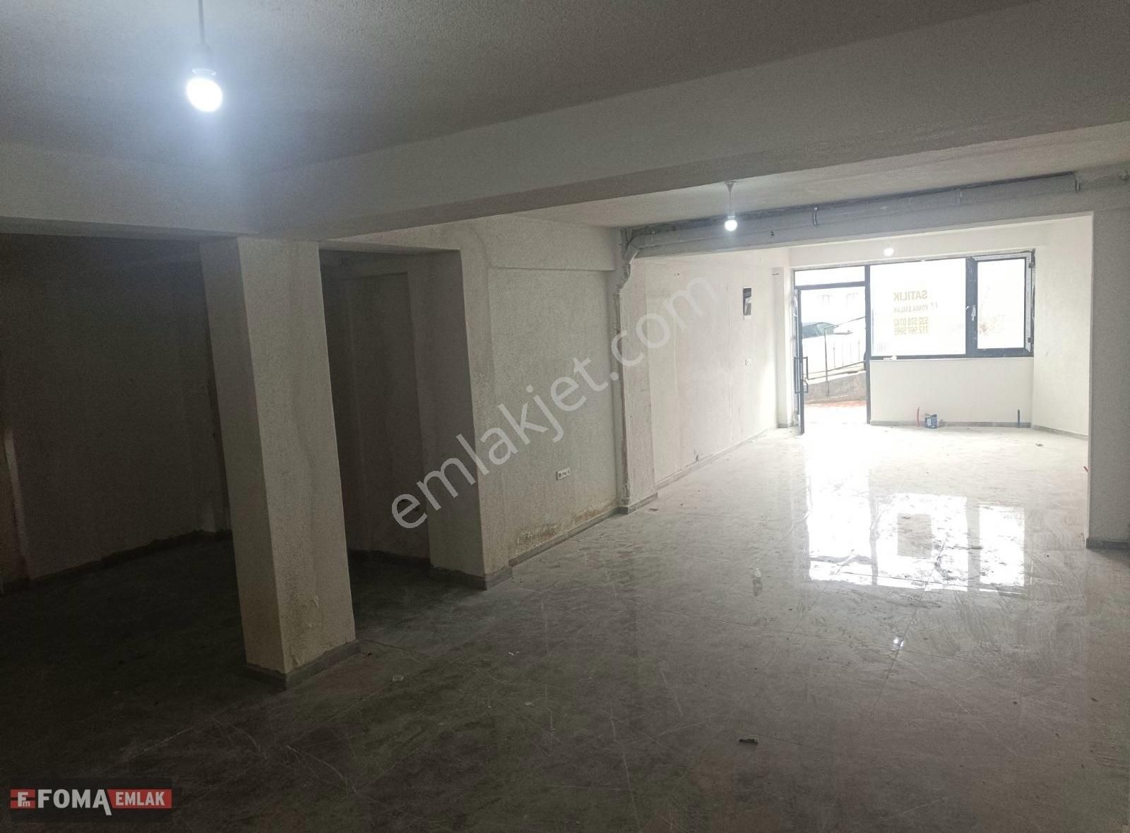 Arnavutköy Avlu Avm'ye 100metre Mesafede İskanlı 2 Katlı Dükkan.