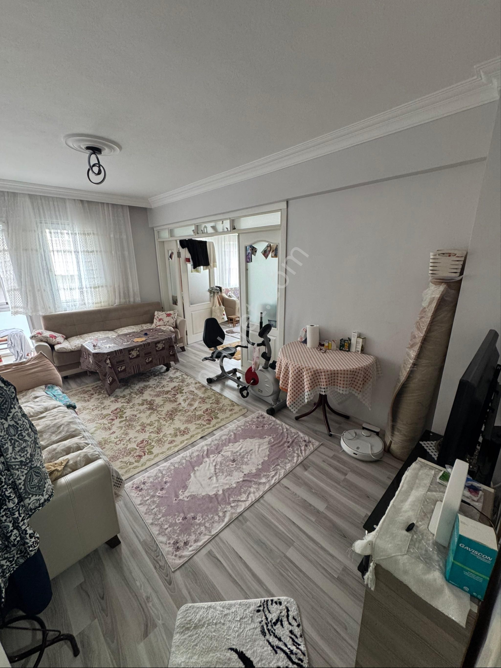 Görüklede Merkezi Konumda 3+1 Arakat Ayrı Mutfaklı Aile Dairesi Bir Çok Yere Yürüme Mesafesinde - Görsel 2