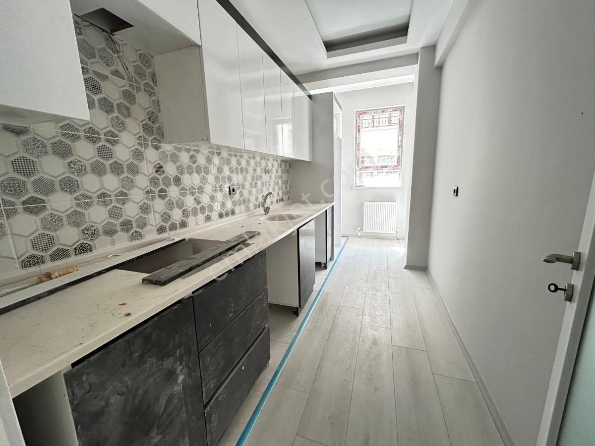 Sincan Andiçen Mah 2+1 Yapılı Asansörlü Bağımsız Sıfır Daire