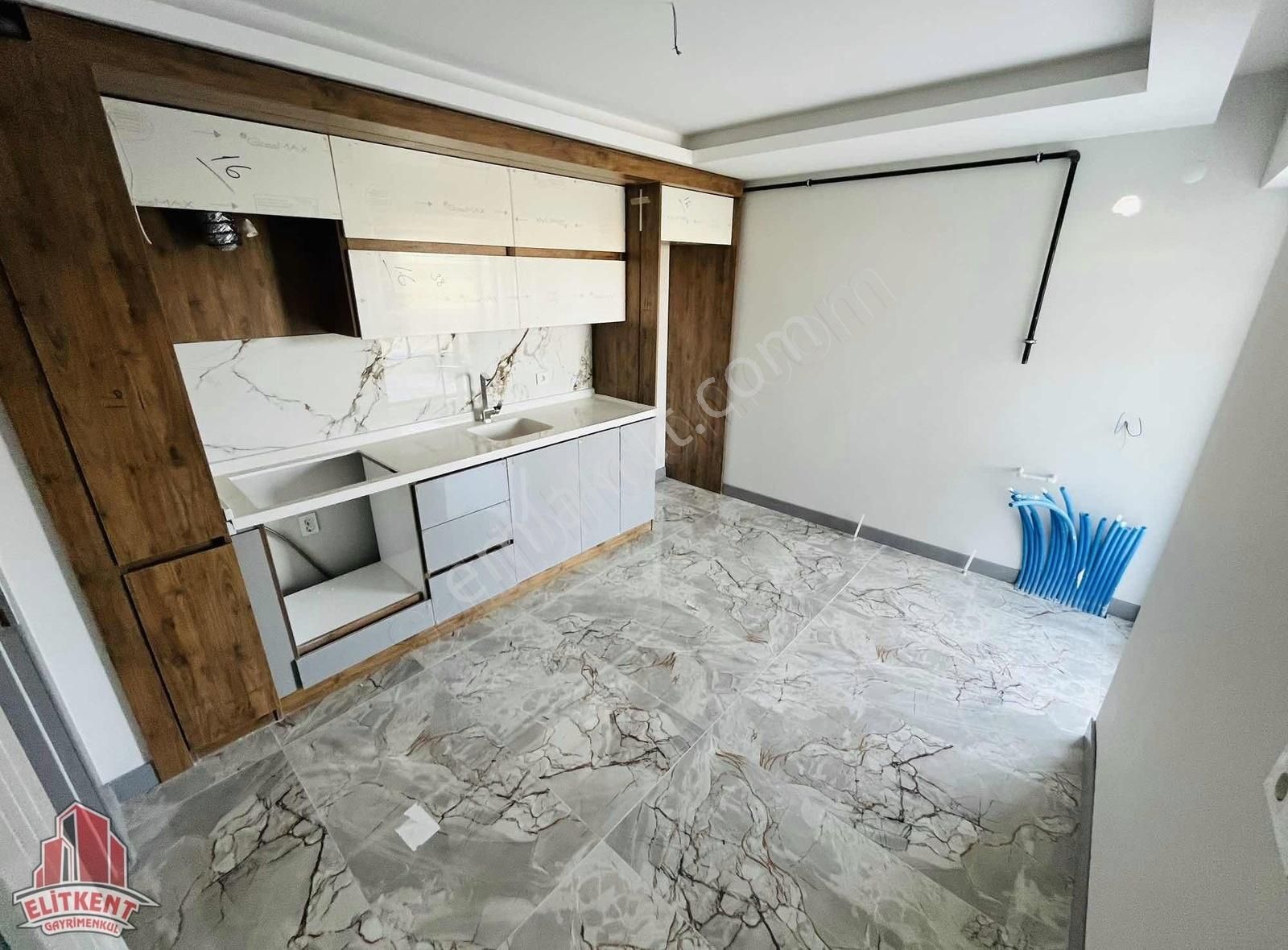 Elitkent'den Köşe Başı 3+1 Ultra Yapıda Ön Cephe Araç Takaslı !!