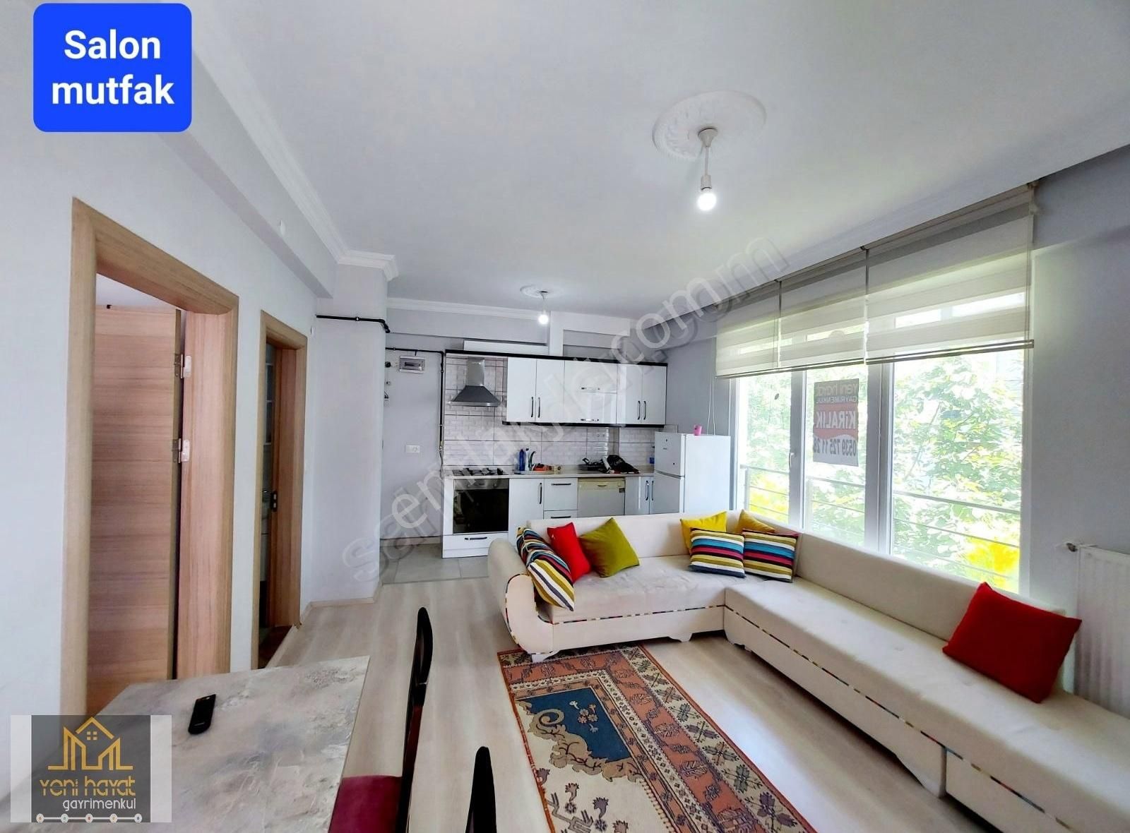Atakum Körfez De Tranvaya Yakın Geniş Eşyalı 1+1 Satılık Daire