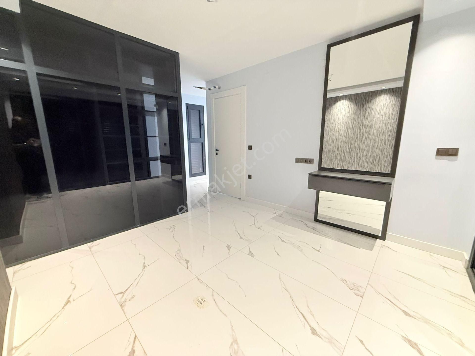 Merkezı Konumda-özel Havuz/otopark-550 M2 Bahçe-yeni-ultra Lüx-akıllı Ev Tamamı Müstakil - Görsel 29