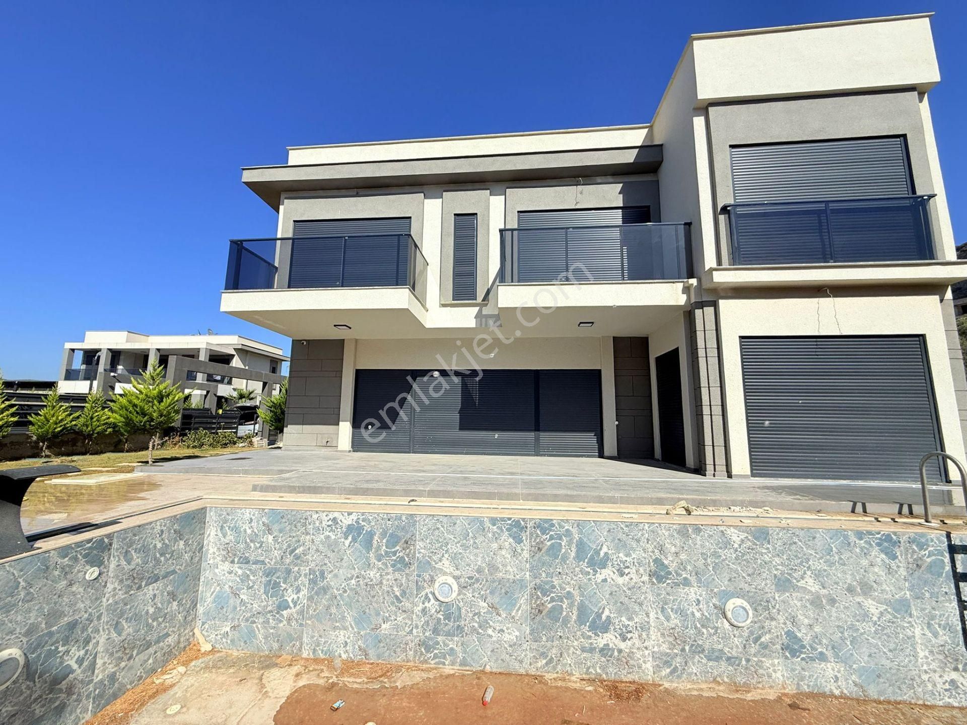 Merkezı Konumda-özel Havuz/otopark-550 M2 Bahçe-yeni-ultra Lüx-akıllı Ev Tamamı Müstakil - Görsel 12