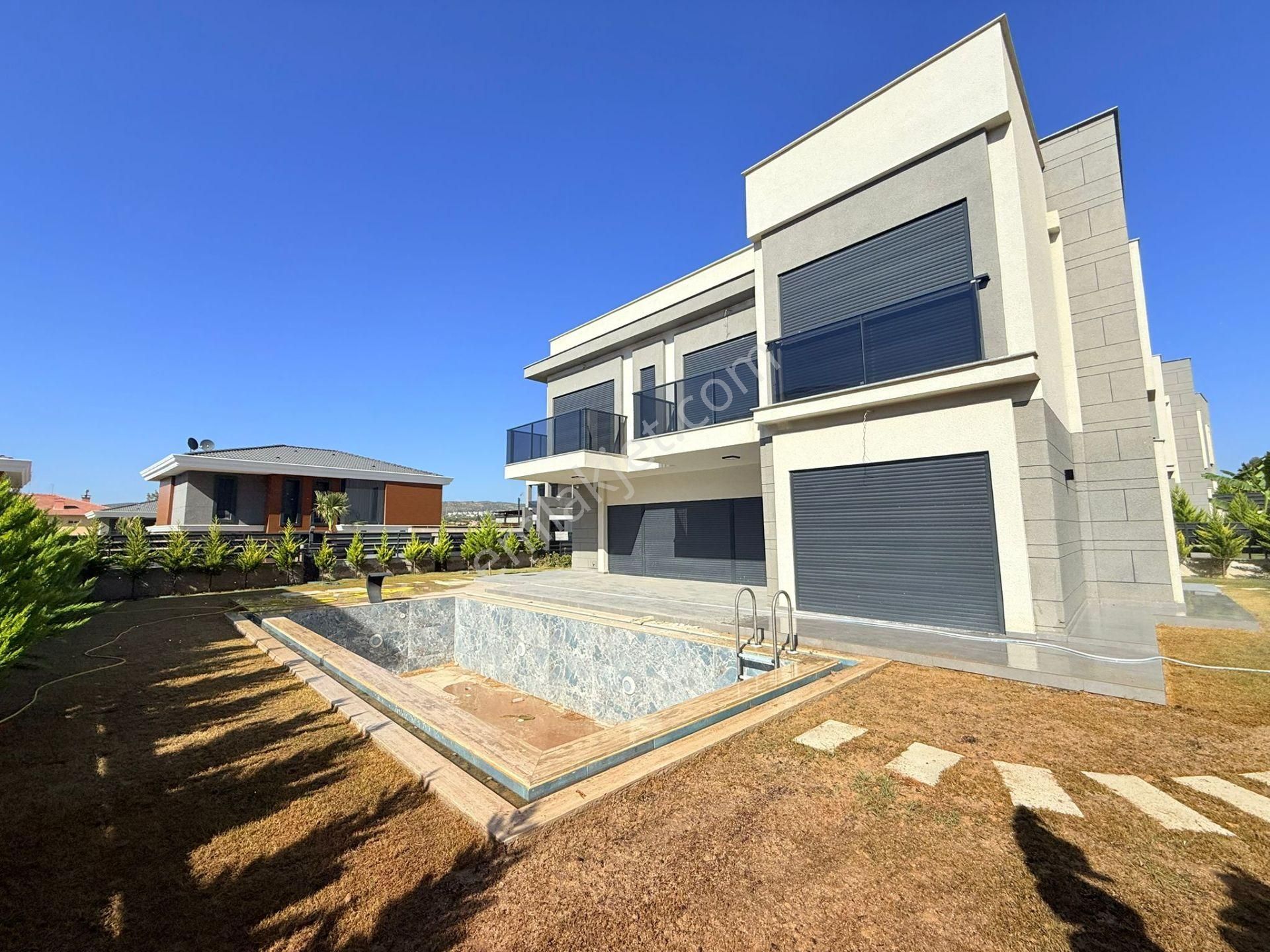 Merkezı Konumda-özel Havuz/otopark-550 M2 Bahçe-yeni-ultra Lüx-akıllı Ev Tamamı Müstakil - Görsel 16