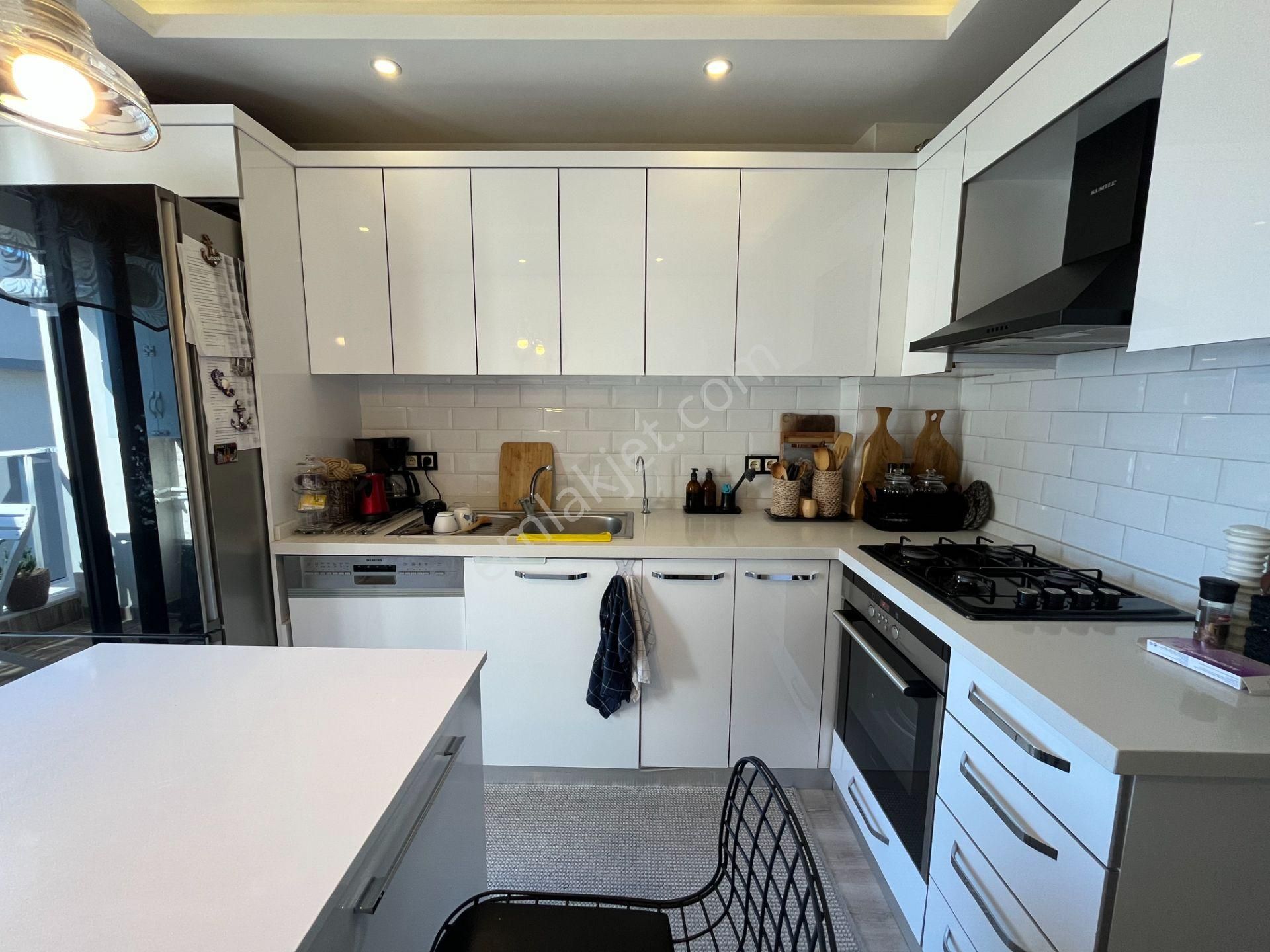 Naldöken İzban Yakını Ebeveyn Banyolu, Şömineli Lüks 3+1 Satılık Daire - Görsel 9