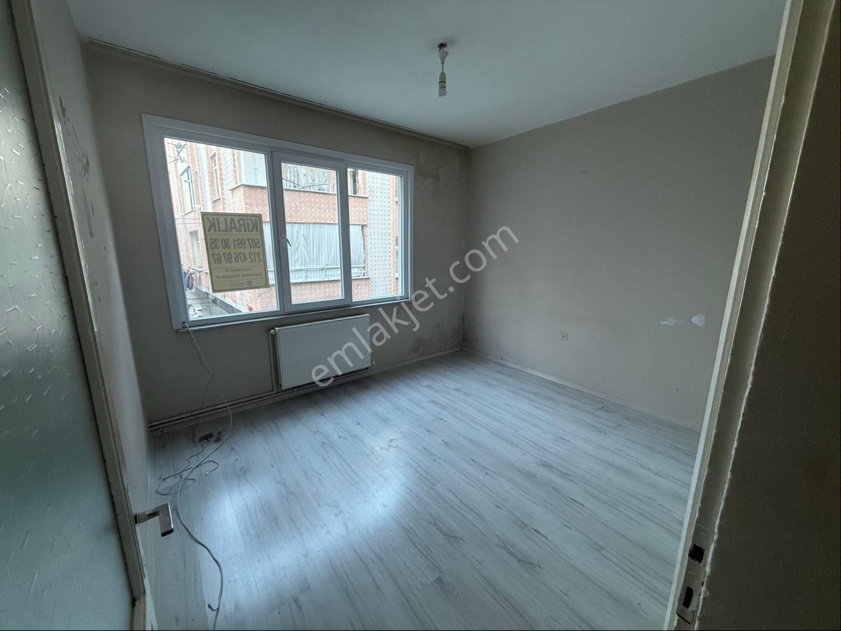 Bağcılar Çınar Mahallesi 3+1 100 M2 1. Kat Temiz Kalabalık Olmayan Aileye Kiralık Daire