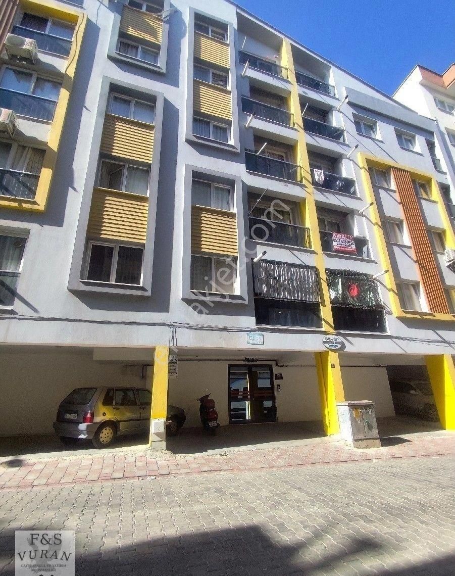 Yatırımlık!! Aydın Merkez Zafer Mahallesi’nde 2+1 Süit, Havuzlu, Doğalgazlı, Otoparklı Satılık Daire