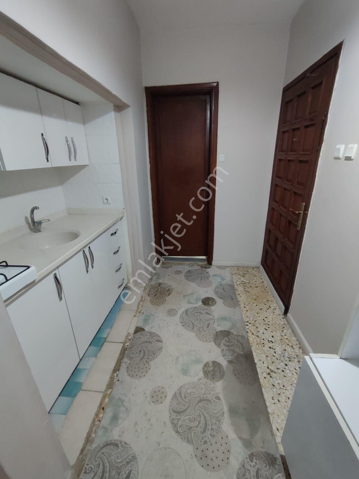 Seyhan Yeşilyurt Duygu Kafeye Yürüme Mesafesinde 2+1 Eşyalı Kiralık Daire