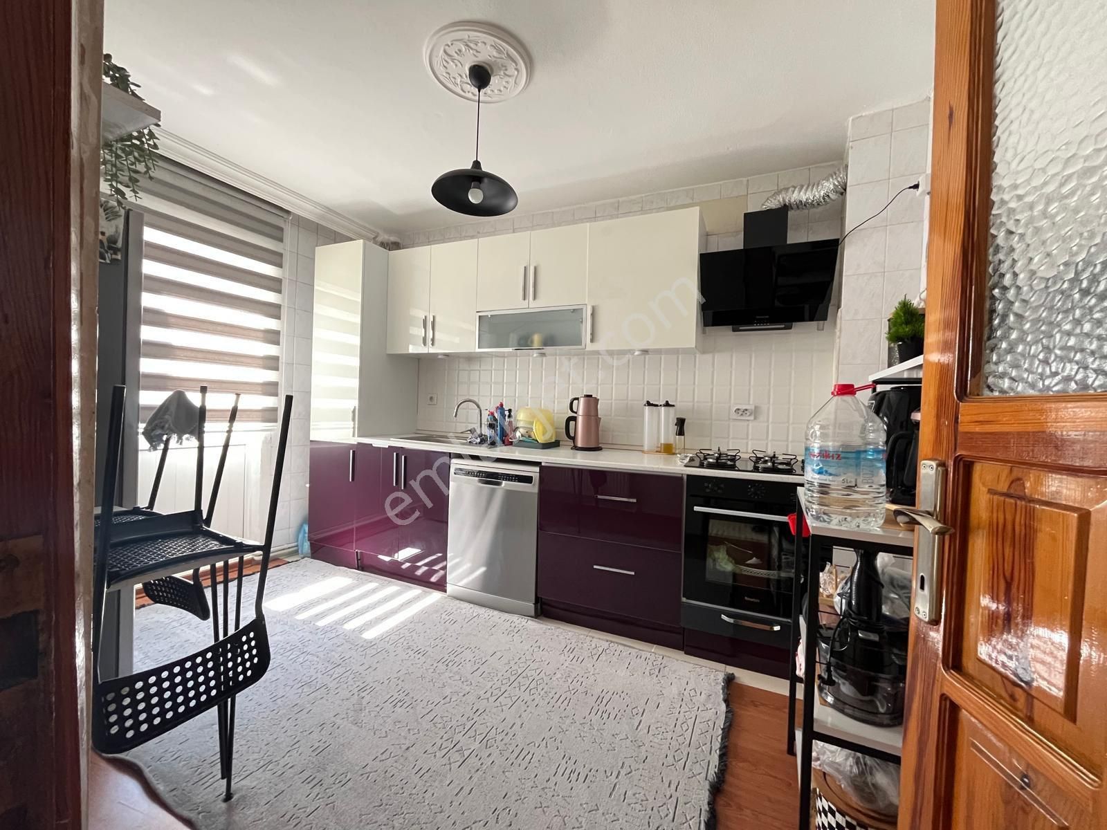 Manisanın Kalbinde 3+1 20.000 Tl Kiracılı Otoparklı Aradığınız Satılık Arakat Daire