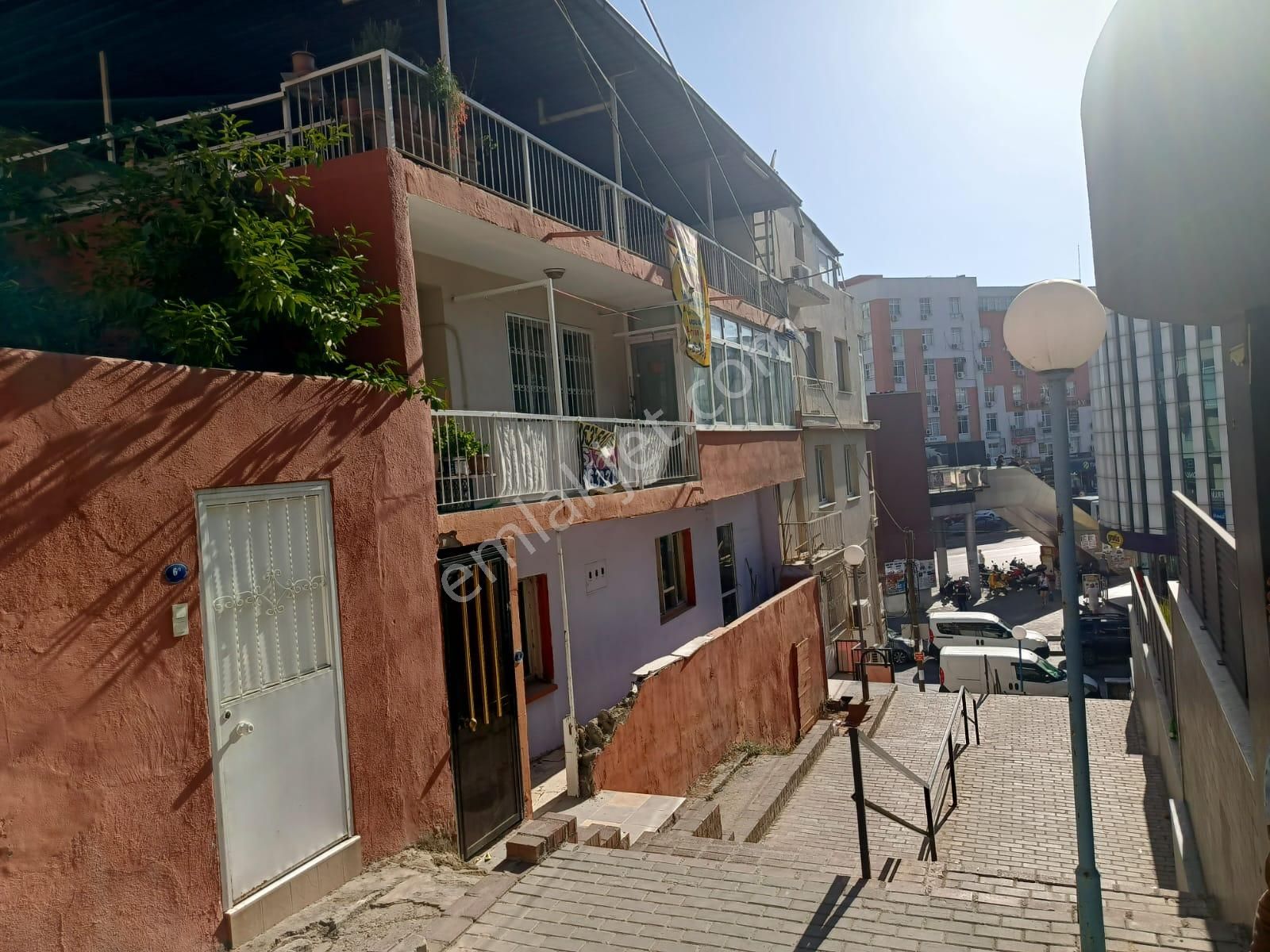 Çiğli De Müstakil Konple Betonarma 2 Katlı Bina Ve Teraslı Ak Bank 7. Noter Yanı - Görsel 19