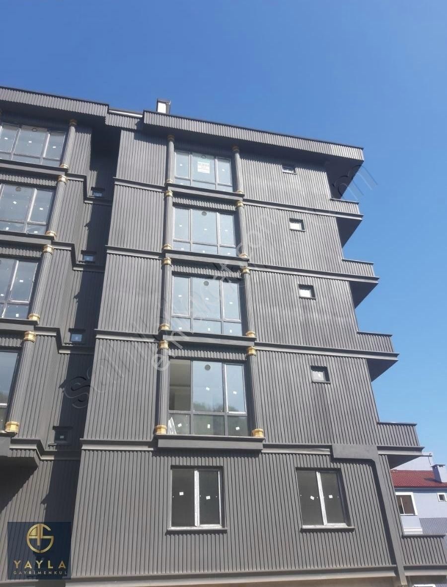 Yayla Gyd' Den Körfezde Acıl Satılık 1+1 Daıre Denız Manzaralı