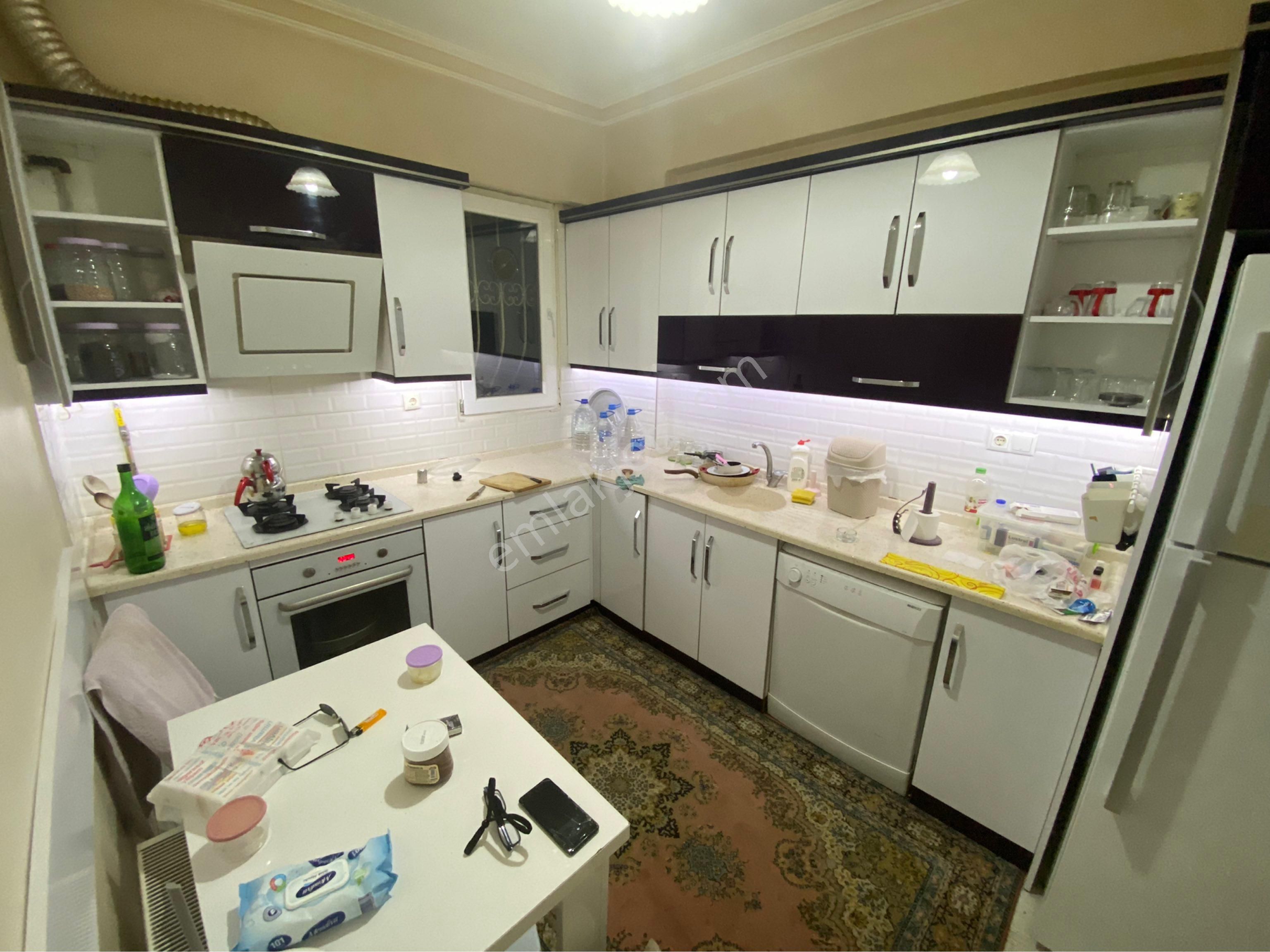 Lider Gayrimenkul’den Çiftlik Mh 3+1 Caddeye Cephe Fırsat Daire