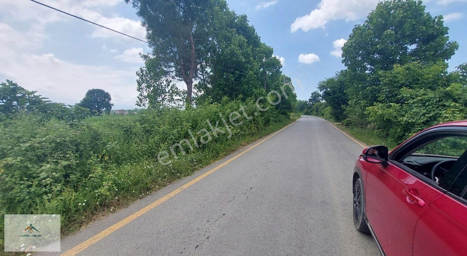 Kaymak Emlaktan Anayol Üzeri Köy Merkezine Yakın Satılık Arazi - Görsel 34
