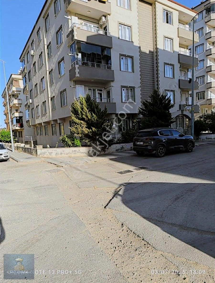 Royal Emlak'tan Eski Hastane Civarında Kiralık 2+1 Daire
