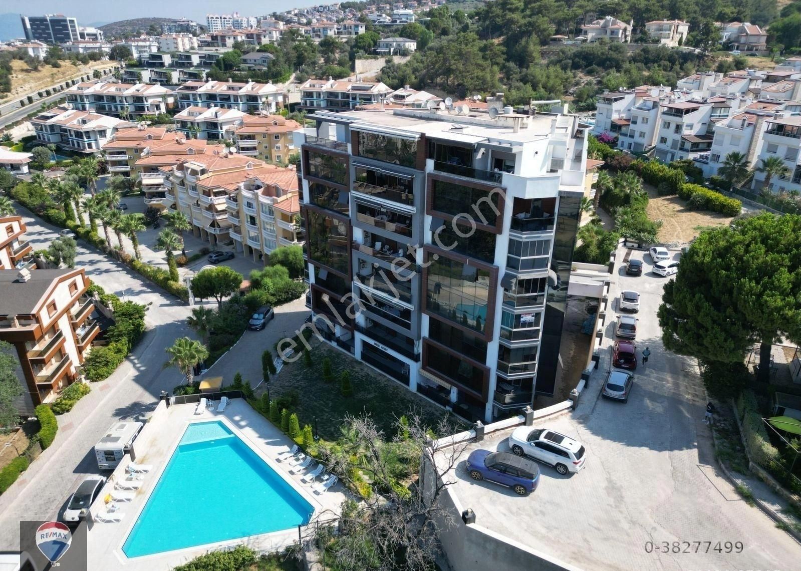 Marina Bölgesinde Havuzlu Sitede Eşyalı Kiralık 2+1 Daire