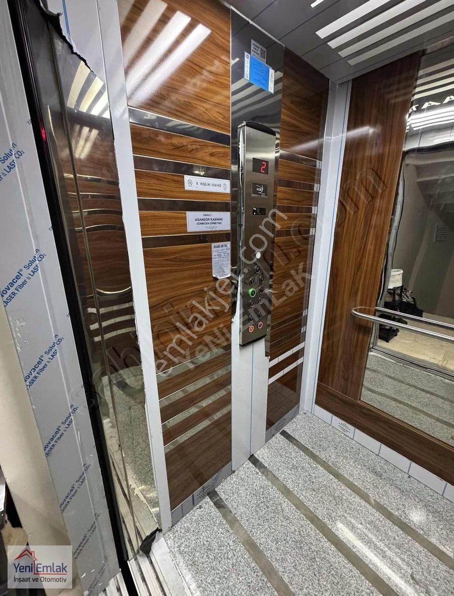 Yeni'den 3+1 Ebv. Bany. Geniş Kulanışlı Sfr. İskanlı Satılık