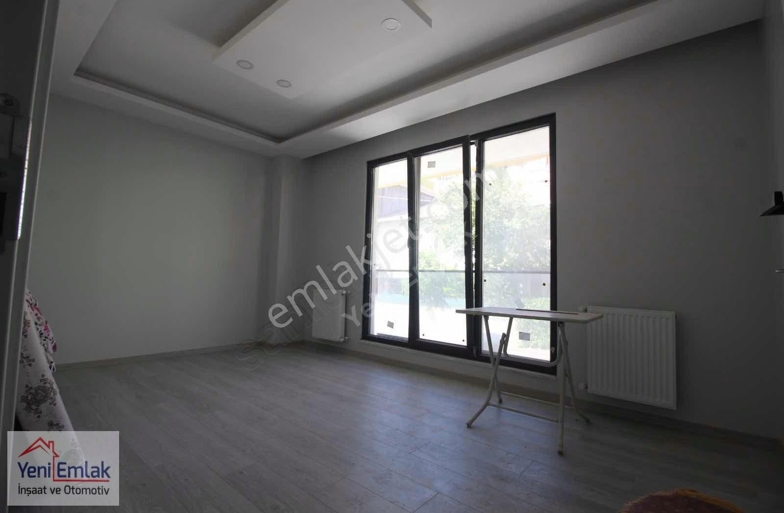 Yeni'den Necipfazıl Mah. 4+1 120m2 Metroya Çok Yakın Tersdubleks