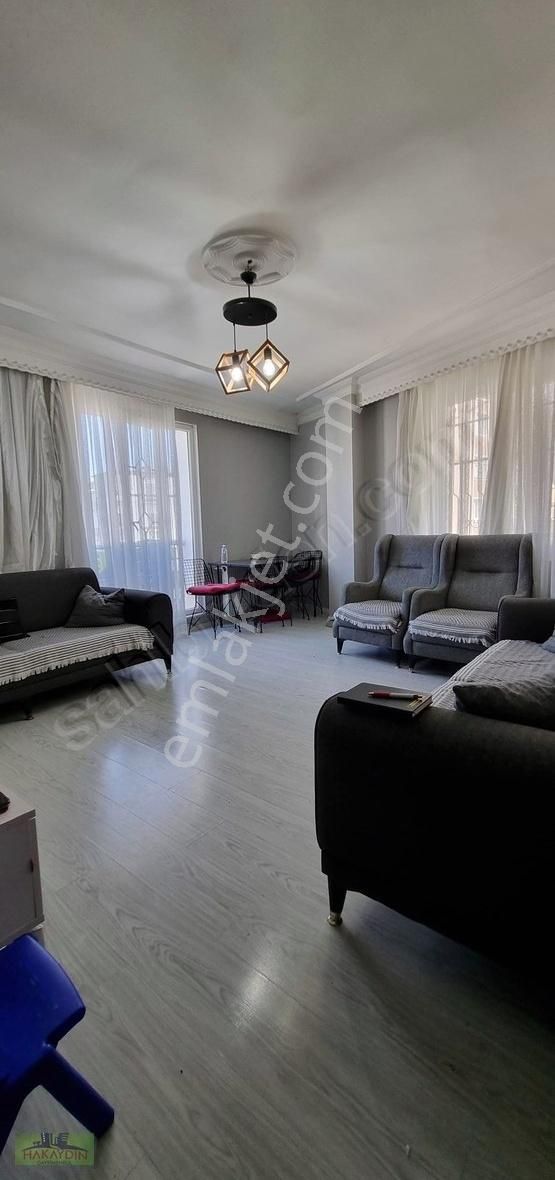 Hakaydın'dan Sultangazi Zübeyde Hanım Mah. 70m2-2+1 Yüksek Giriş