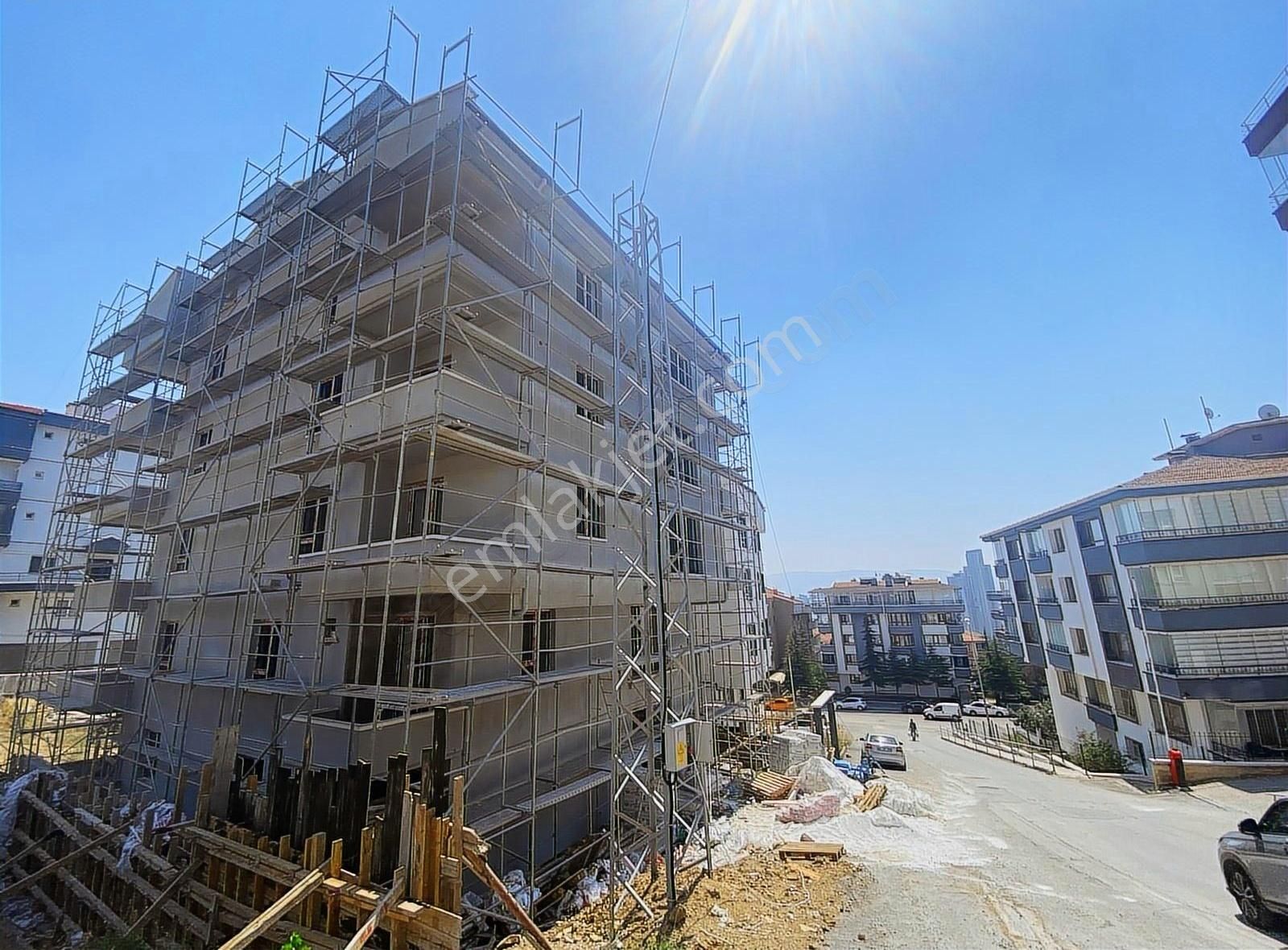 Dikmen Mürsel Uluç Mahallesi 2+1 Satılık Daireler