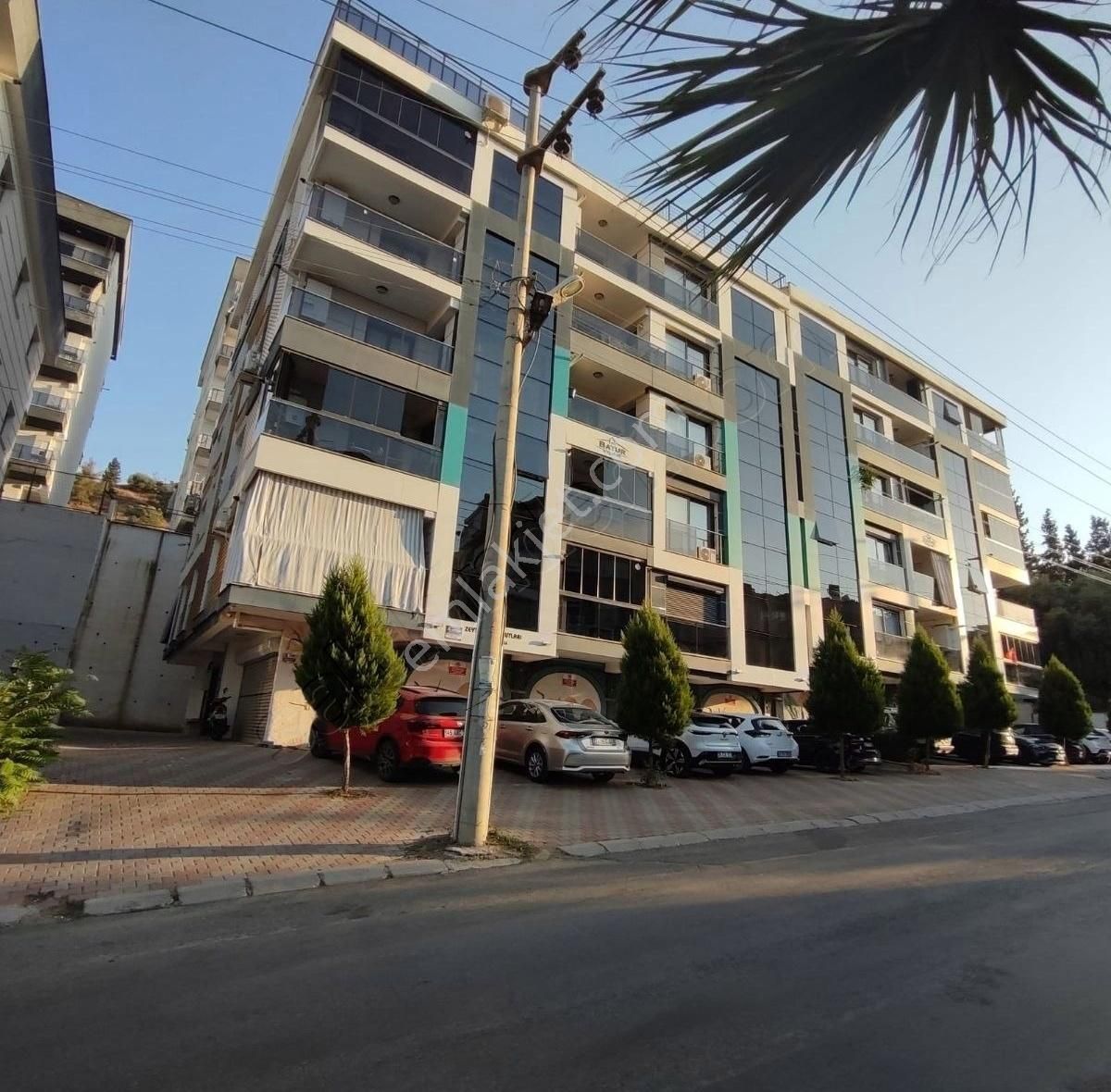 Gökçepınar Caddesi'nde Satılık 4+1 Dubleks Daire