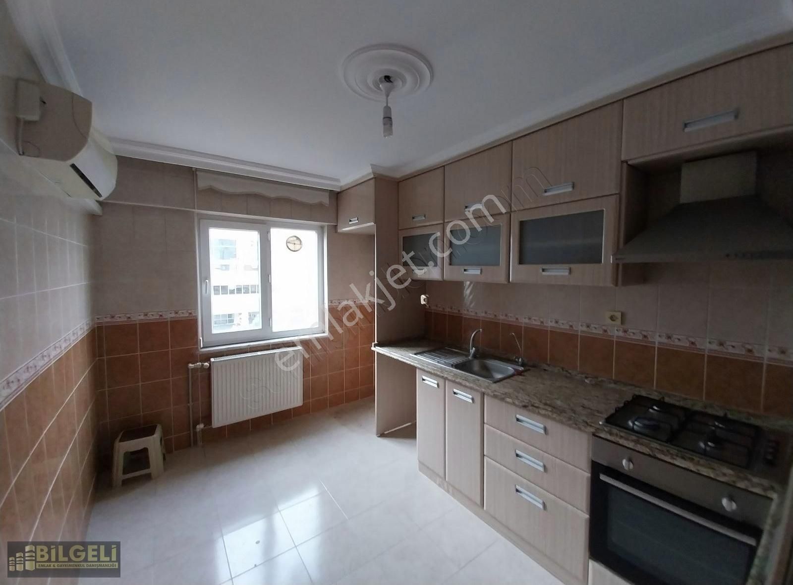 Merkez Efendi Mahallesi'nde 4+1 Asansörlü Kiralık Dubleks Daire
