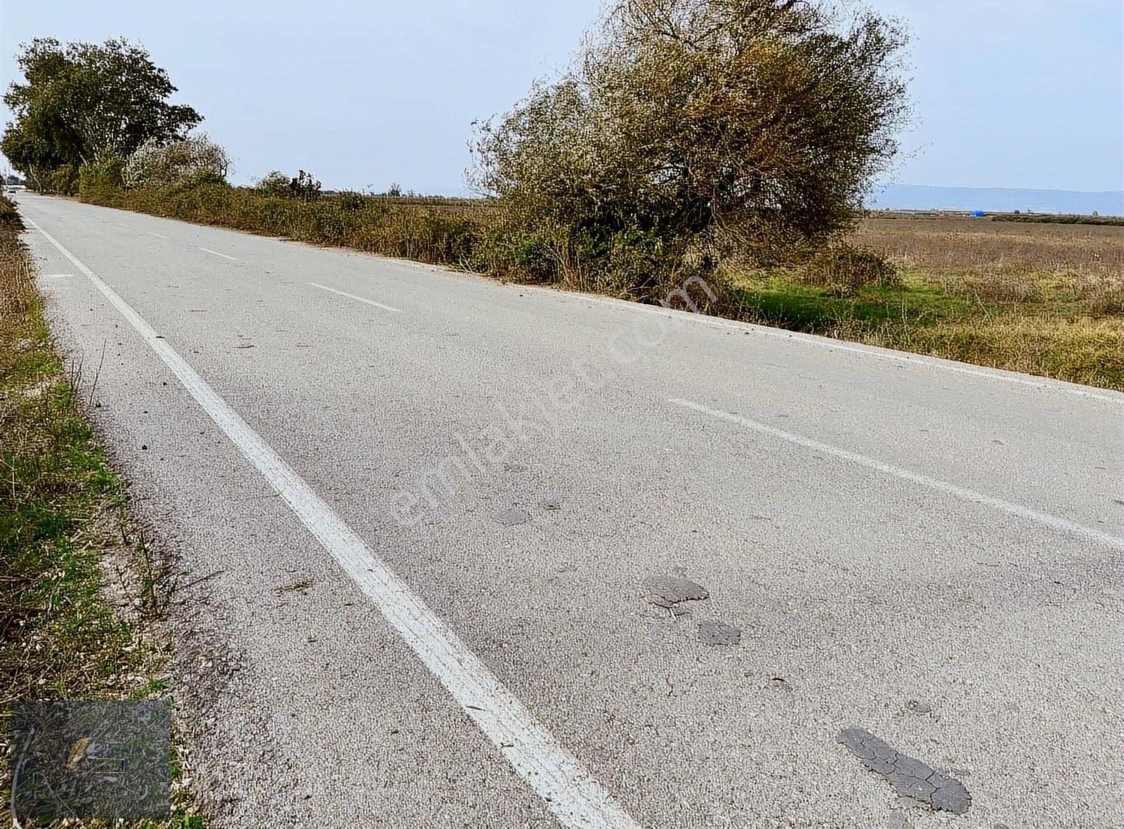 Bakırköy De Satılık Arazi - Görsel 2