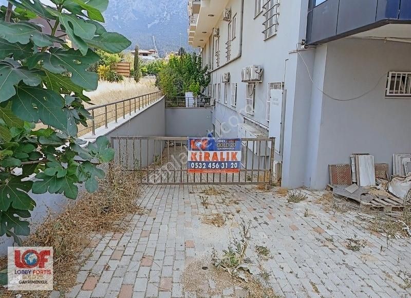 Lobby Fortis'ten Cerrahi Hastanesi Yakınında Kiralık 304 M2 Depo