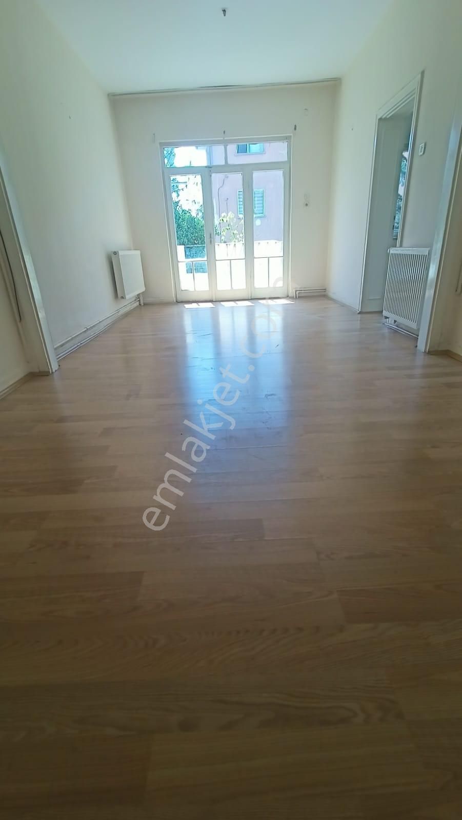 Çankaya ,cebeci ,seyhan Sk.ta ,3+1 ,ara Kat ,kombili