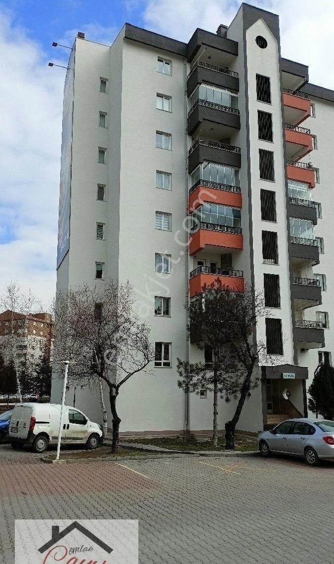Yenimahalle ,yeni Batı Mh.çakırlarda ,eşyalı ,site İçinde ,kombili ,asnsörlü ,ful Yapılı