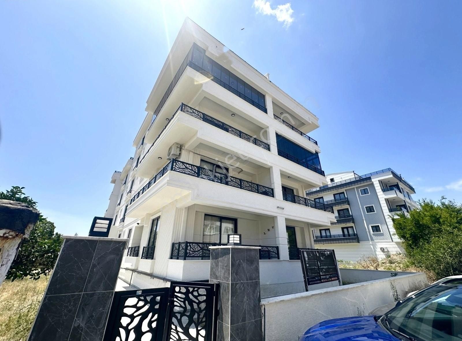 Parla'dan Denize 600 Mt Ön Cephe 2+1 Sıfır Satılık Daire