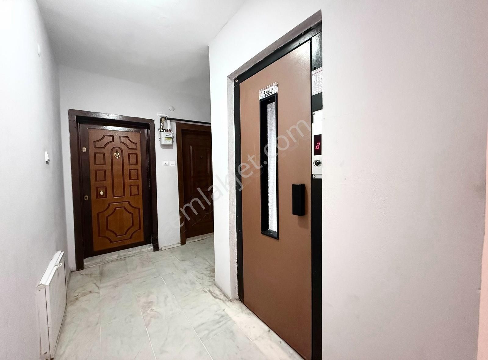 Parla'dan Ebeveyn Banyolu Asansörlü Özel Tasarım 3+1 Ferah Daire