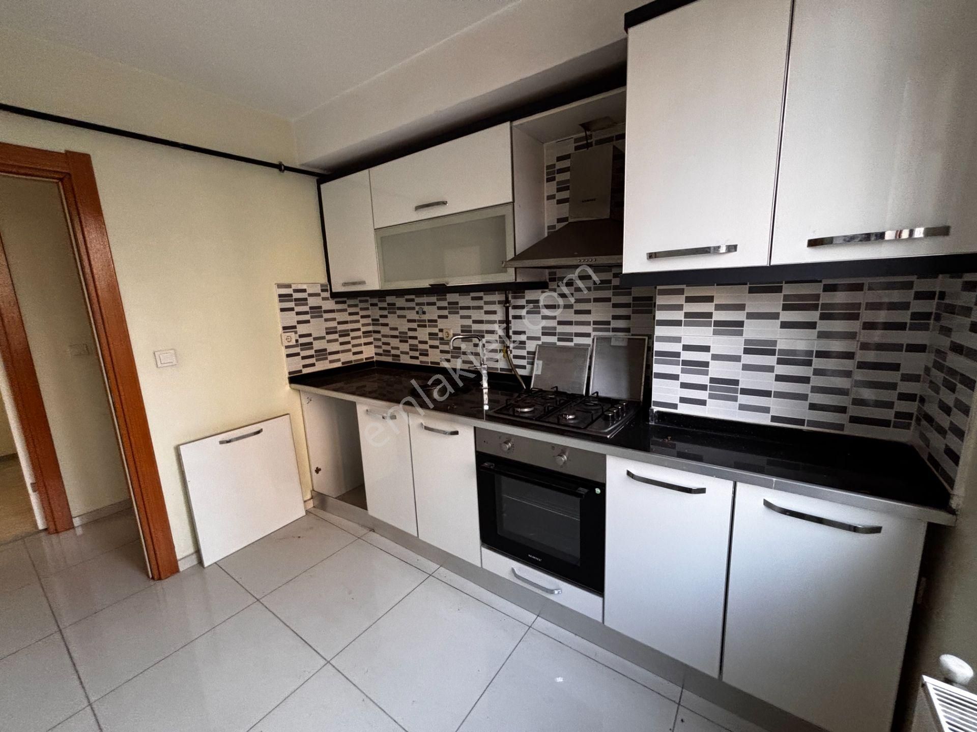 Bağcılar Toptancılar Civarı Fırsat 2+1 Daire