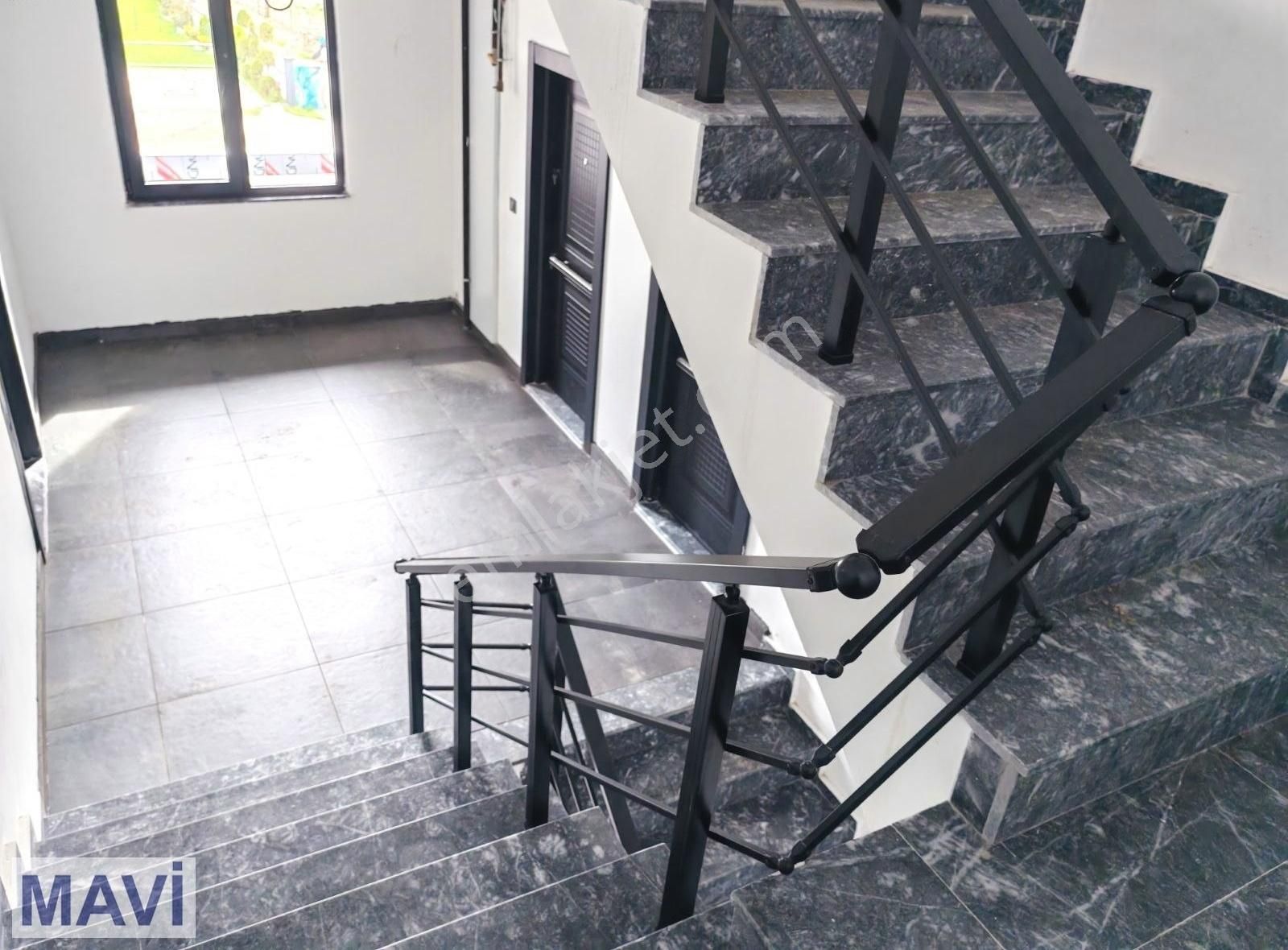 Karasu'da Havuzlu Sitede Kaliteli, Şık Tasarım, Remax Mavi - Görsel 10