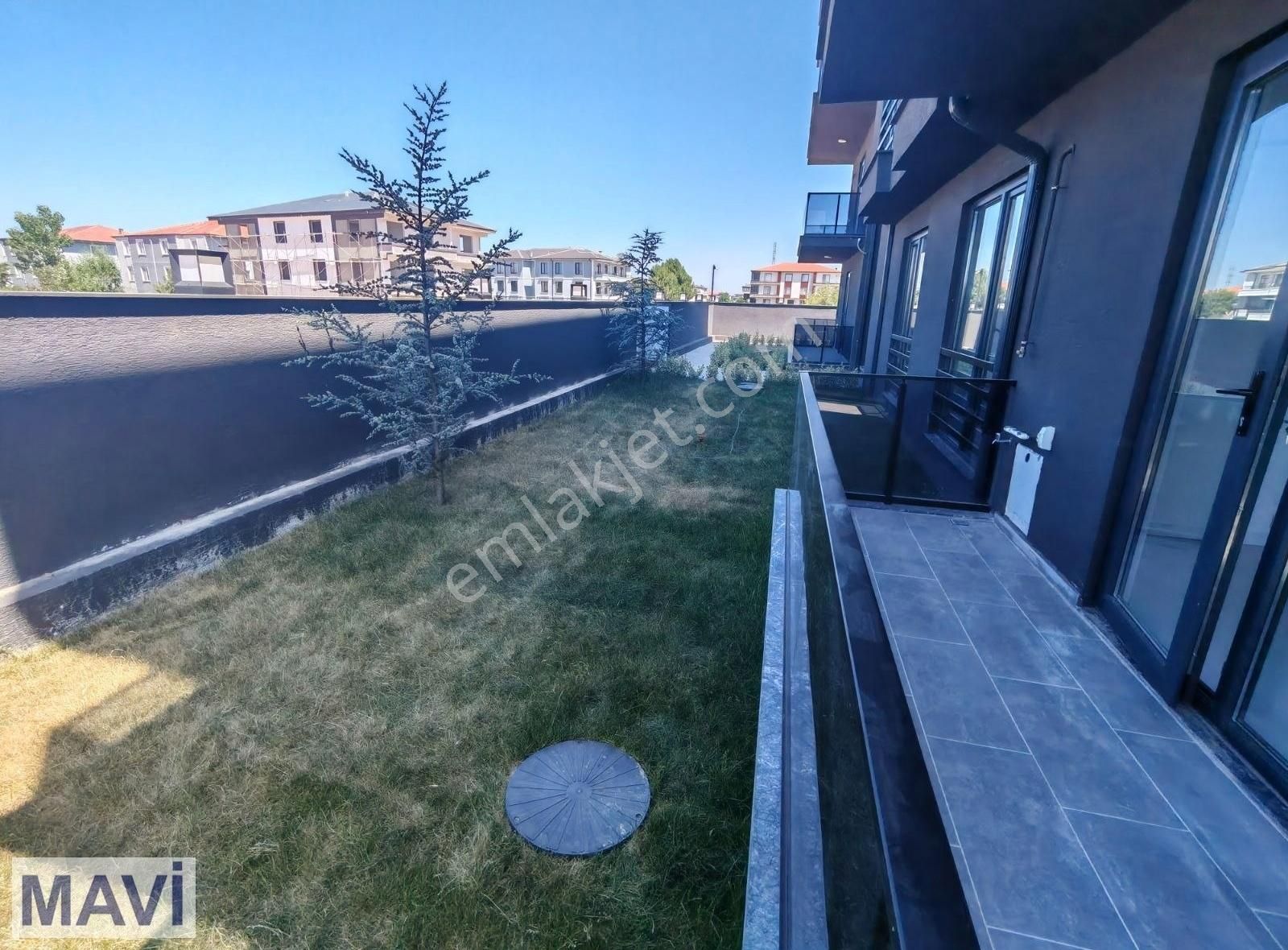 Karasu'da Havuzlu Sitede Kaliteli, Şık Tasarım, Remax Mavi - Görsel 5