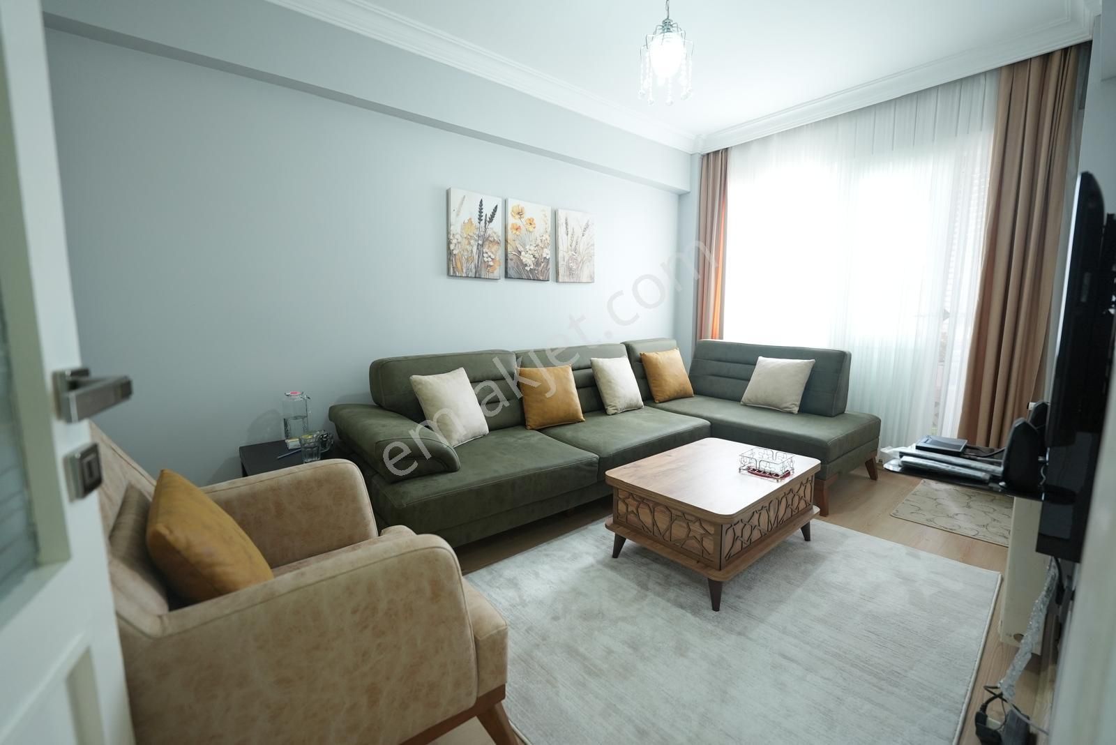 Amerikan Koleji Tramvaya Denize Yakın Bakımlı - Görsel 13