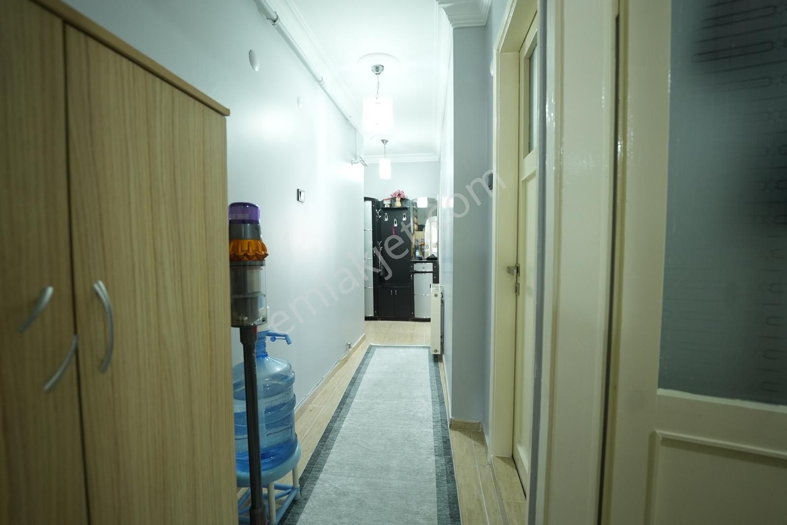 Amerikan Koleji Tramvaya Denize Yakın Bakımlı - Görsel 11