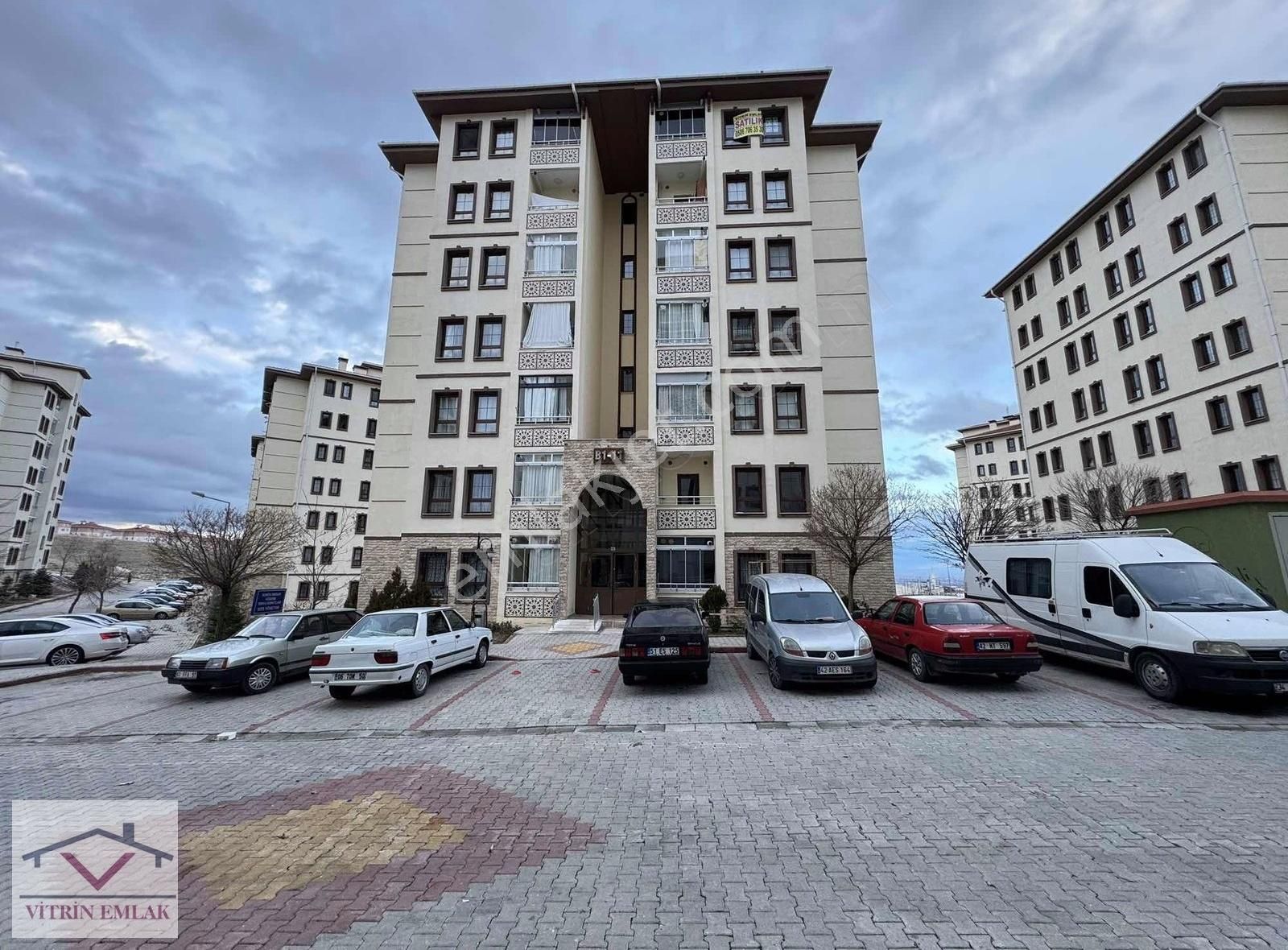 Meram Gödene Emekli Toki 2+1 Odalı İçi Full + Full Bakımlı Boş Satılık Daire