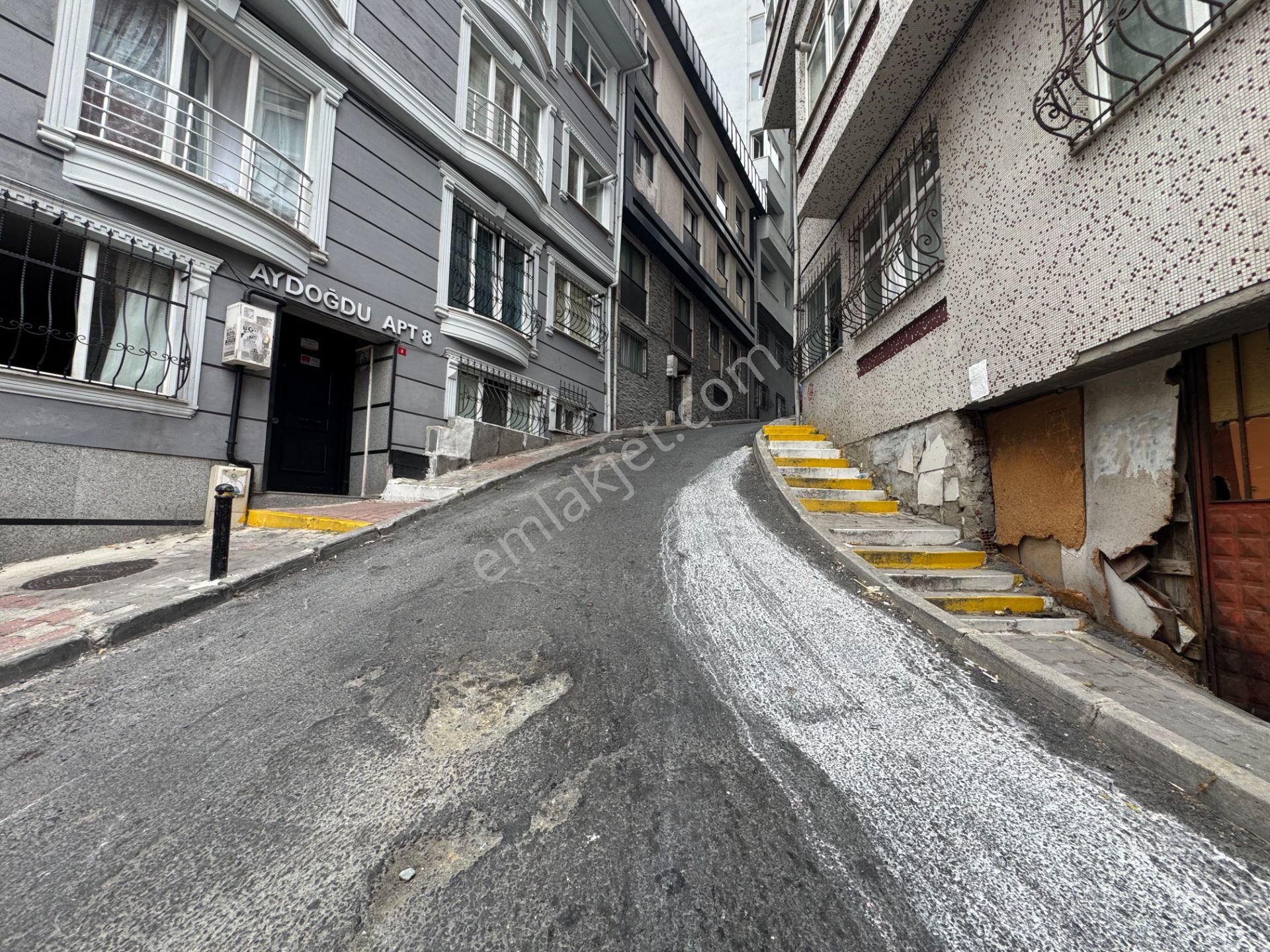 İstanbul Şişli Mecidiyeköy'de 3+1 Kiralık Dubleks Daire