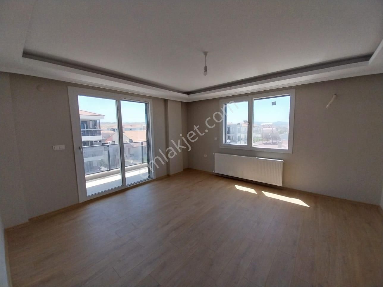 Locate’den Seferihisar Camikebir Karakayalar’da 2+1 Kiralık Daire