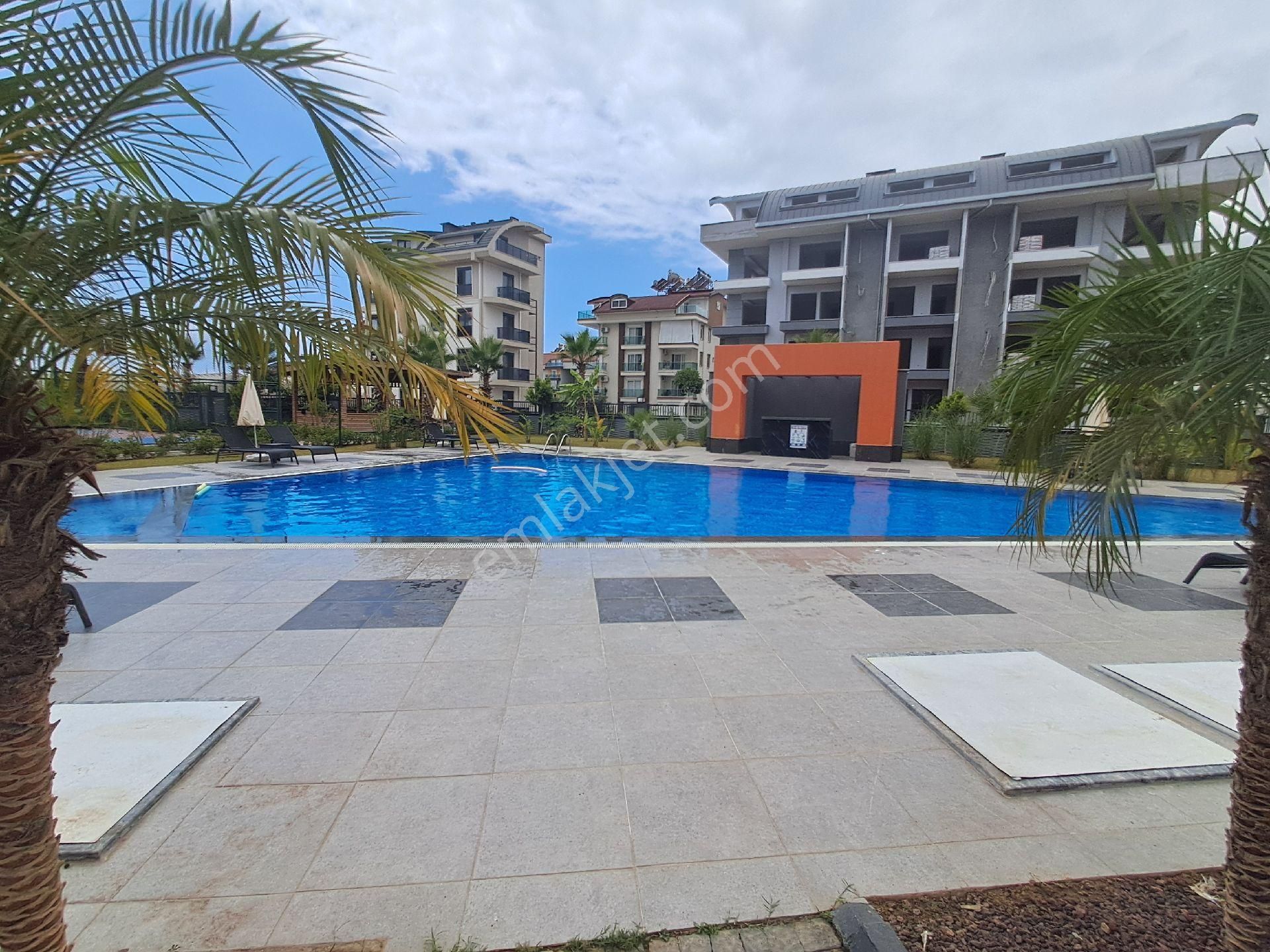 3+1 Satılık Site İçerisinde Ayrı Mutfak Daire - Görsel 24