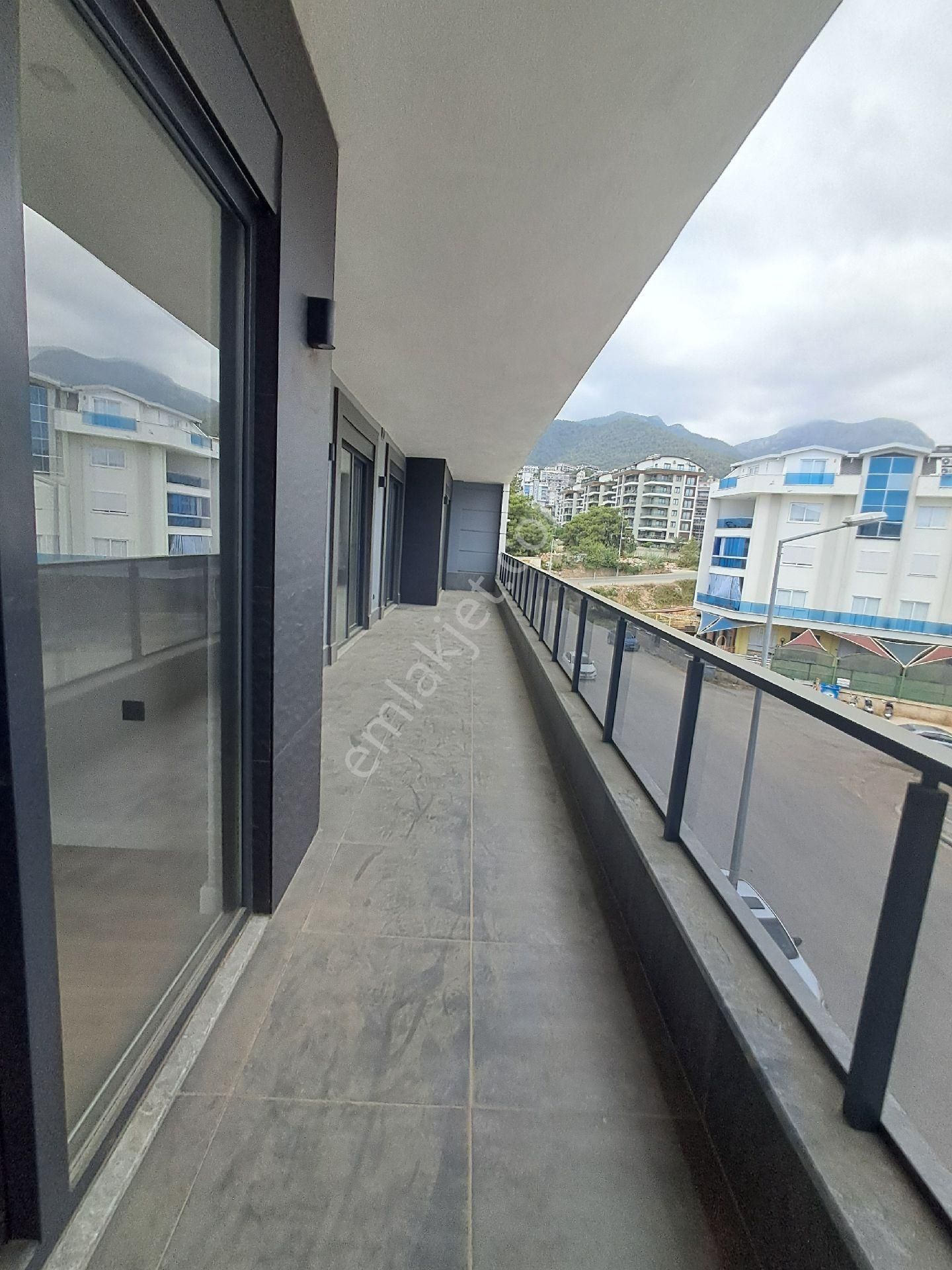 3+1 Satılık Site İçerisinde Ayrı Mutfak Daire - Görsel 11