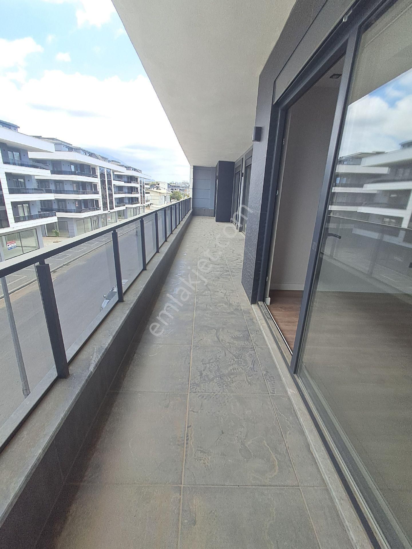 3+1 Satılık Site İçerisinde Ayrı Mutfak Daire - Görsel 9